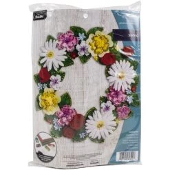 Bucilla Felt Wreath Applique Kit 17" Round