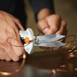 Fiskars Built To DIY Easy Action PowerCut Snips 8" -Professional Arts and Crafts Supplies Store c035afd0674b098b84ae1c073e75401078