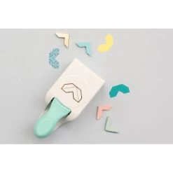 We R Memory Keepers Embossing Punch -Professional Arts and Crafts Supplies Store d17fe329105e25f593198844e2179f6404